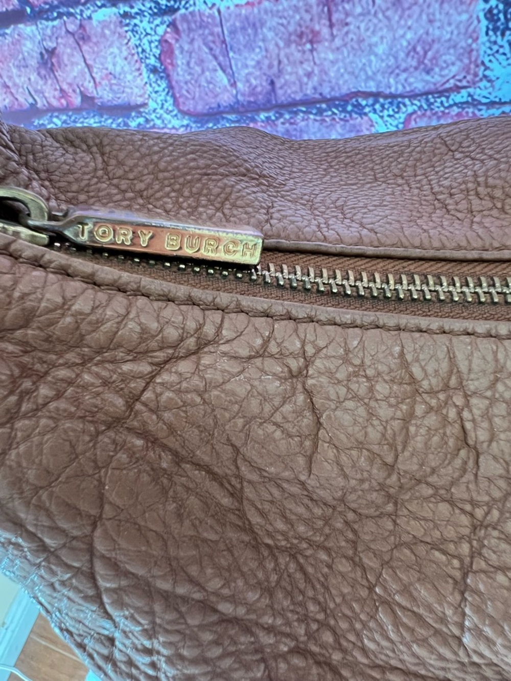 Tory Burch Kipp Perforated Logo Hobo Bag - Pebbled Tan Leather - Picture 8 of 13